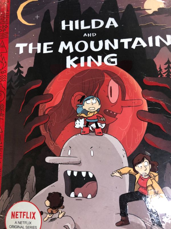 Photo 2 of Hilda and the Mountain King (Hildafolk) 