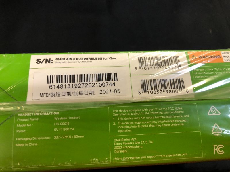 Photo 3 of SteelSeries Arctis 9X Wireless Gaming Headset – Integrated Xbox Wireless + Bluetooth – 20+ Hour Battery Life – for Xbox One and Series X (FACTORY SEALED BRAND NEW)
