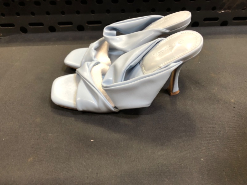 Photo 1 of Piepiebuy women's heels size 6