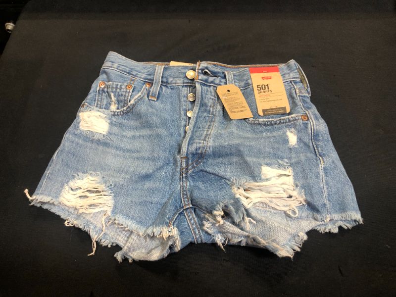 Photo 2 of Levi's Women's 501 Original Shorts size 24
