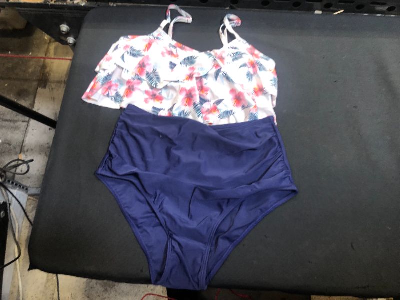 Photo 1 of women's swimsuit size S 