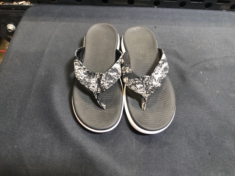 Photo 1 of dream pairs sandals for women size 6 