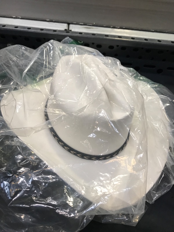 Photo 1 of white cowboy hat 