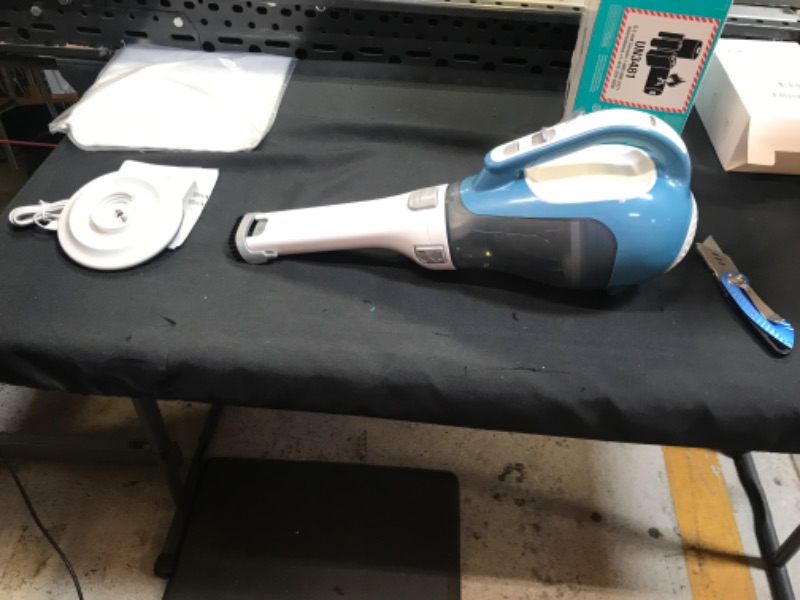 Photo 2 of BLACK+DECKER dustbuster AdvancedClean Cordless Handheld Vacuum (CHV1410L)
