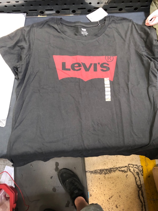 Photo 2 of Levi's Women's Perfect Tee-Shirt (Standard and Plus)
2x