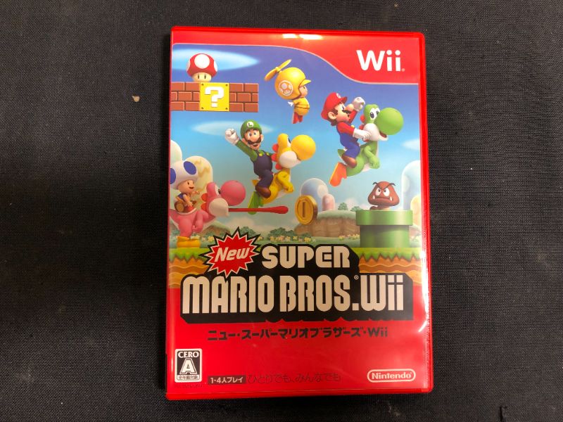 Photo 2 of New Super Mario Bros. Wii [Japan Import]
