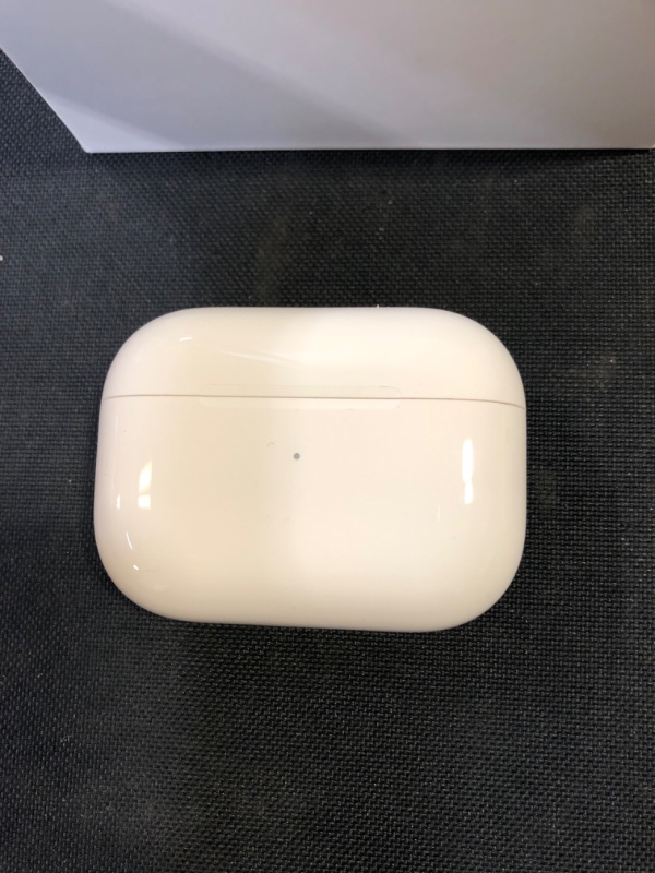 Photo 3 of Apple AirPods Pro in-Ear Headphones with MagSafe Wireless Charging Case - White MLWK3AM/a
(missing charger)