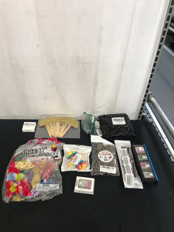 Photo 1 of 10PC LOT, MISC ITEMS 