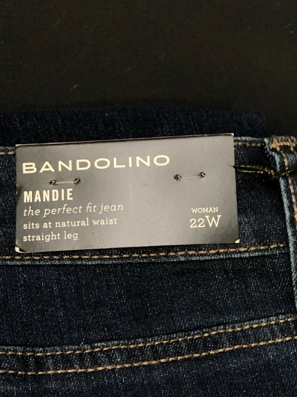 Photo 3 of Gloria Vanderbilt Women's Plus Size Mandie Signature Fit 5 Pocket Jean
SIZE 22