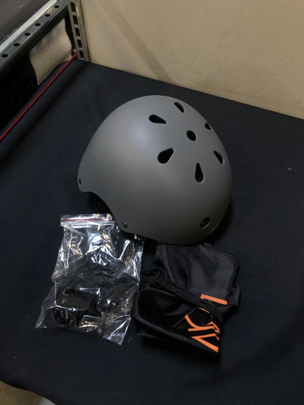 Photo 1 of BAVILK HELMET GREY SMALL