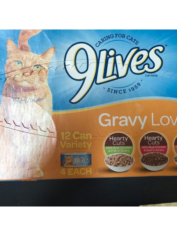 Photo 2 of 9Lives Gravy Favorites Wet Cat Food Variety Pack, 5.5 Ounce (Pack of 12) EXP 03/05/22