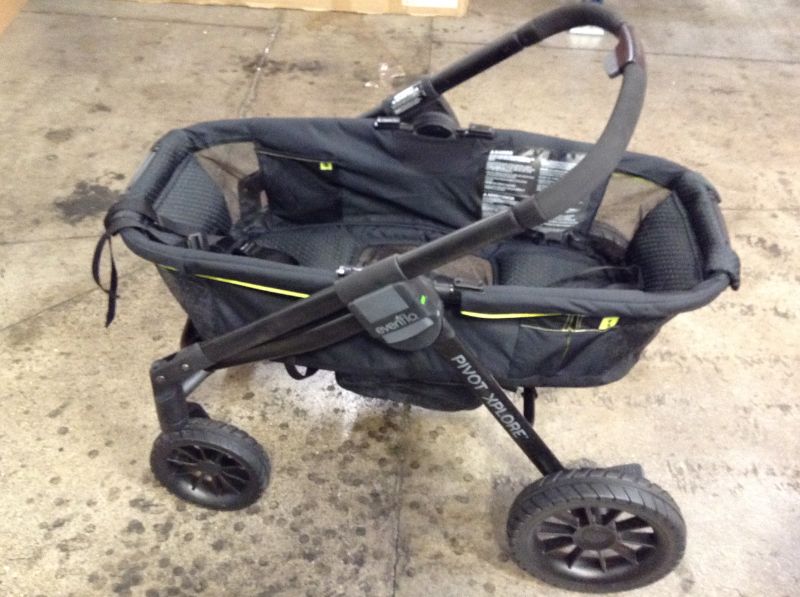 Photo 2 of Evenflo Pivot Xplore All-Terrain Stroller Wagon
