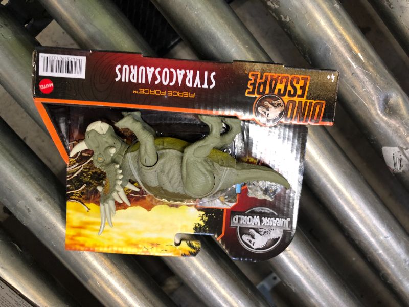 Photo 2 of Jurassic World Fierce Force Styracosaurus Figure