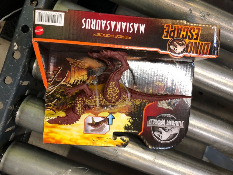 Photo 2 of Jurassic World Fierce Force Masiakasaurus figure
