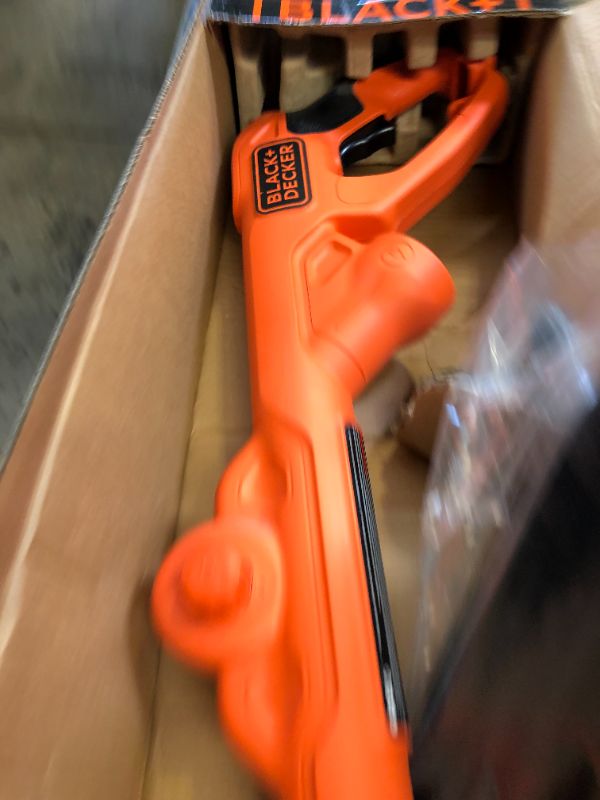 Photo 6 of BLACK+DECKER 6.5 Amps 14" String Trimmer/Edger, SCUFFS/ PACKAGE DAMAGE, UNABLE TO TEST