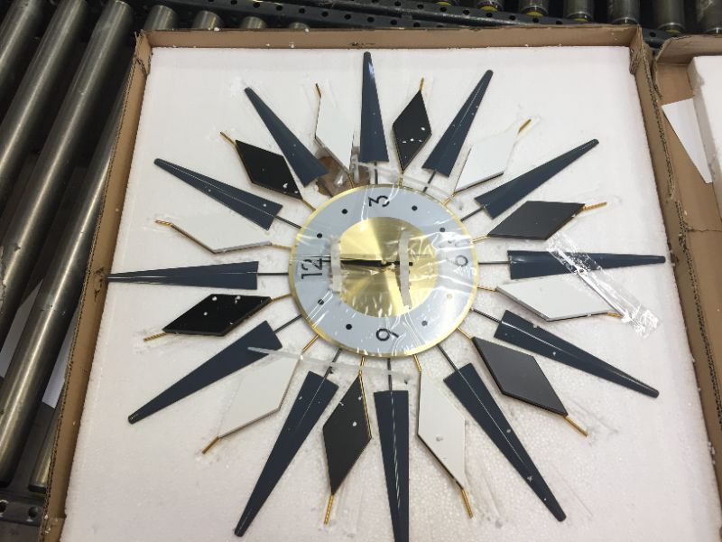 Photo 1 of 27" clock wall decor 