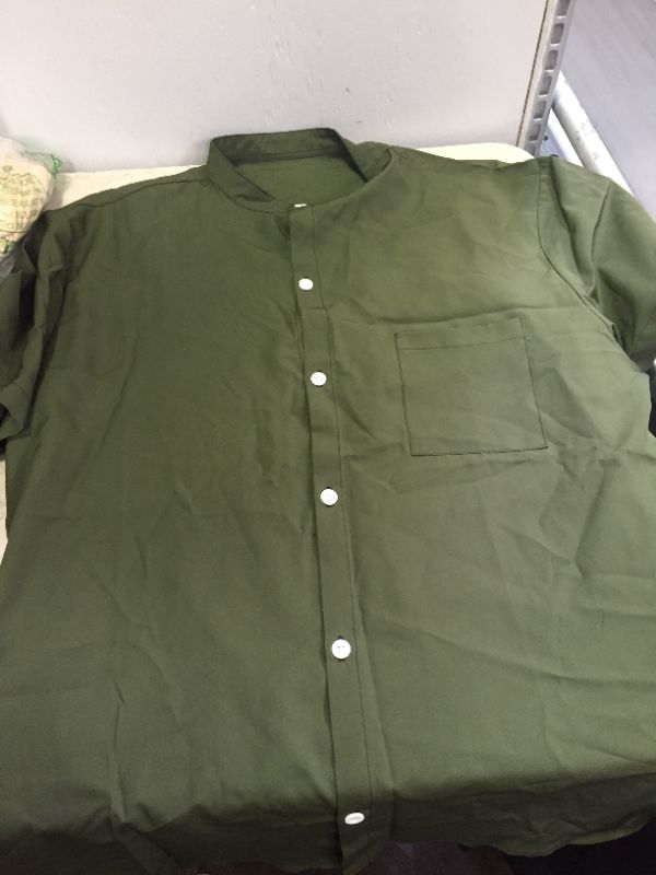 Photo 1 of mens shirt size S/M