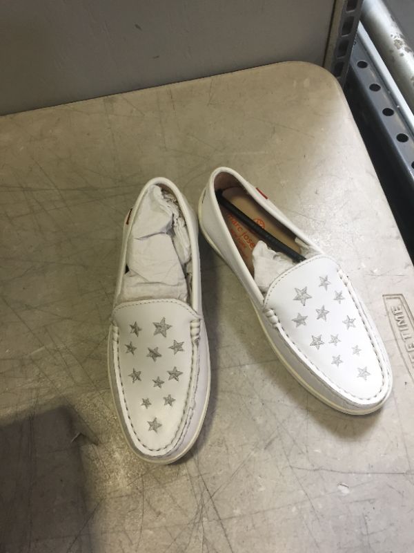 Photo 2 of MARC JOSEPH NEW YORK Unisex-Child Leather Driver with Gold Star Detail Loafer
Size: 13 medium
