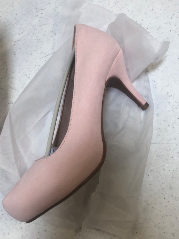 Photo 3 of womens high heels size 9 pink 