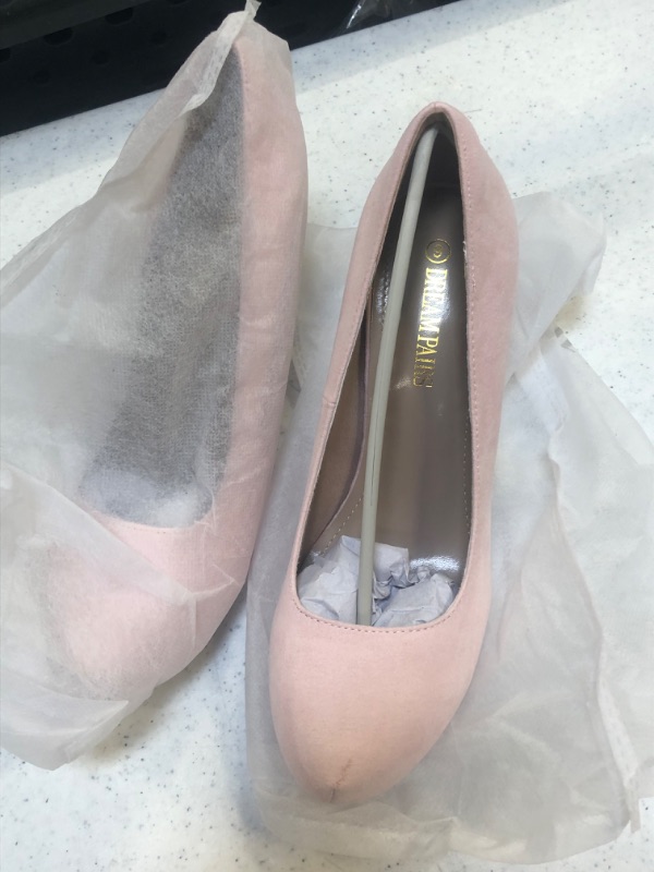 Photo 1 of womens high heels size 9 pink 