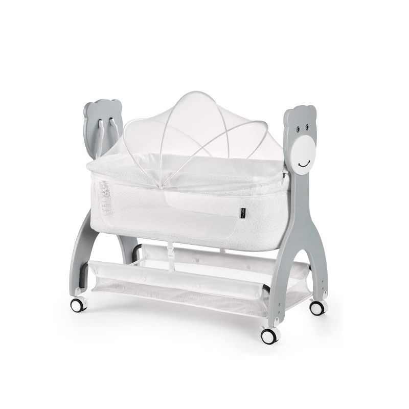 Photo 1 of Dream on Me Cub Portable Bassinet in White
