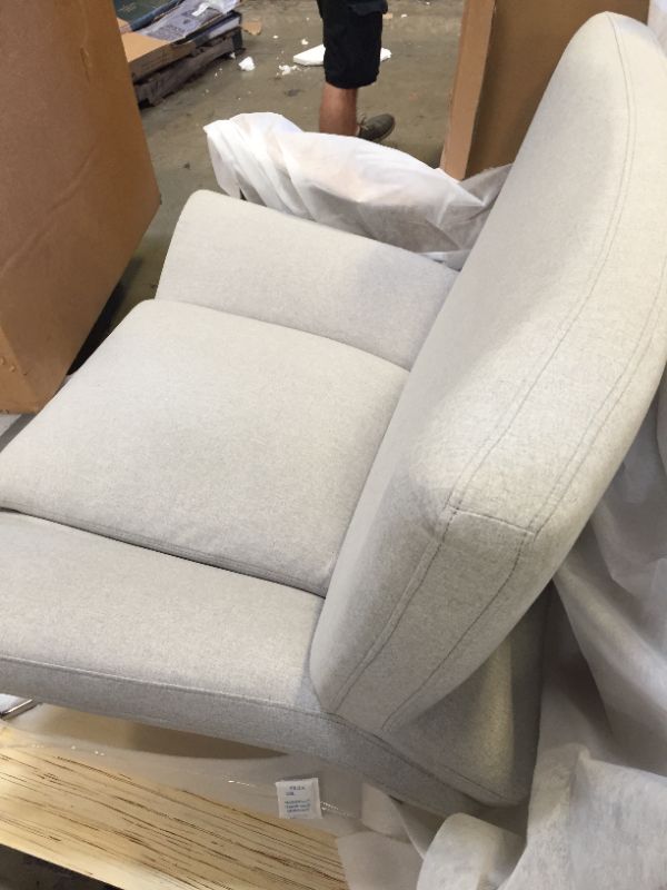 Photo 3 of Amazon Brand – Rivet Farr Lotus Accent Chair - 39.8-inch, Felt Grey
(NEW)