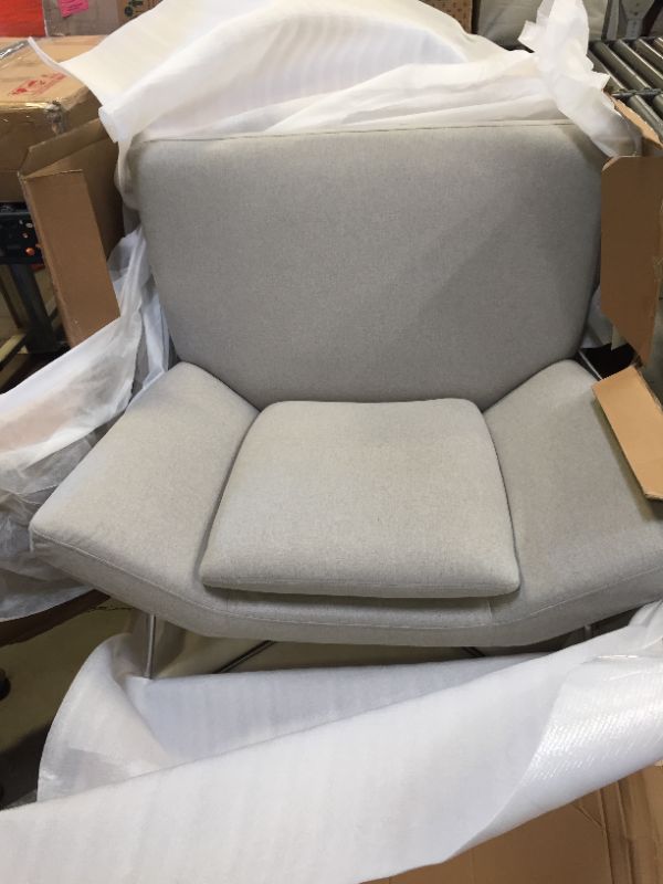 Photo 2 of Amazon Brand – Rivet Farr Lotus Accent Chair - 39.8-inch, Felt Grey
(NEW)