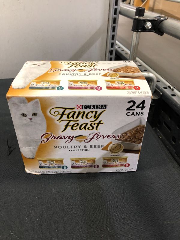 Photo 1 of \Purina Fancy Feast Gravy Lovers Poultry & Beef Feast Collection Wet Cat Food Variety Packs
EXP MAY 2024