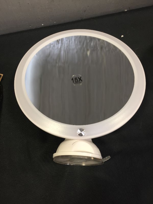 Photo 1 of 15 X MAGNIFICATION LIGHTED MAKEUP MIRROR 