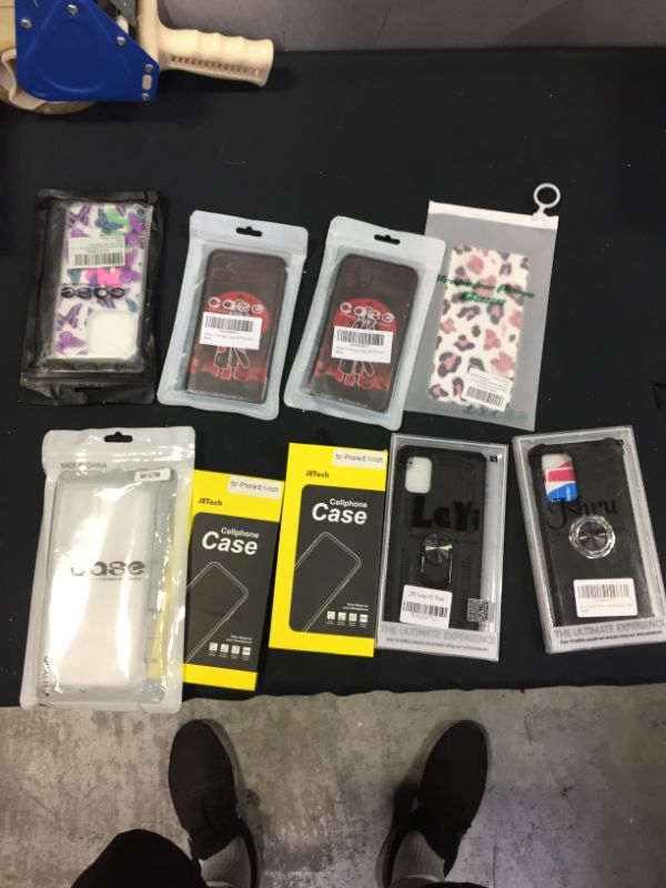 Photo 1 of Assorted phone case bundle 