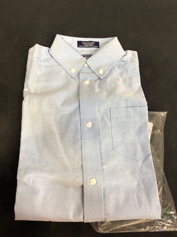 Photo 2 of IZOD Boys' Long Sleeve Solid Button-Down Collared Oxford Shirt with Chest Pocket
, SIZE 12 