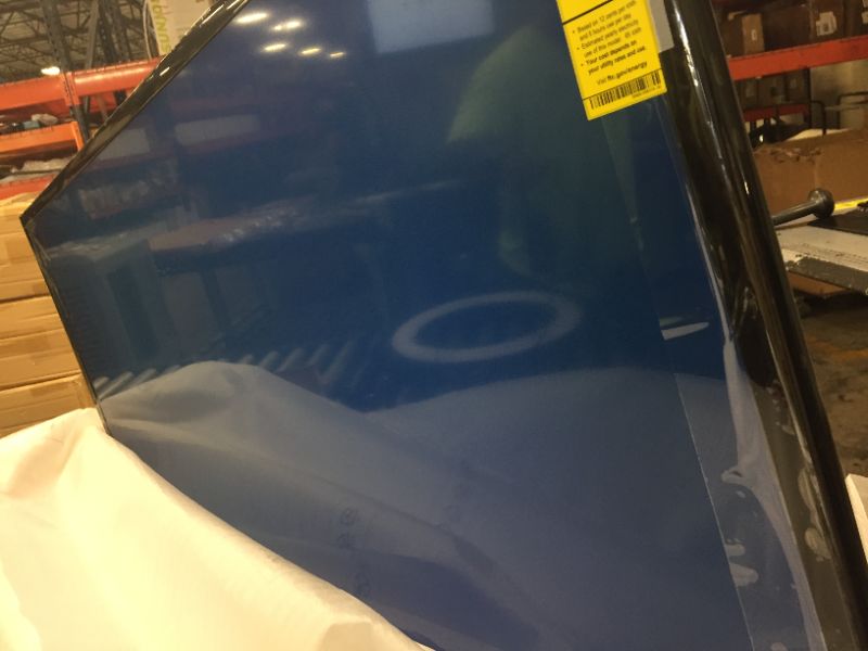 Photo 1 of SAMSUNG 40-inch Class LED Smart FHD TV 1080P (UN40N5200AFXZA, 2019 Model)
