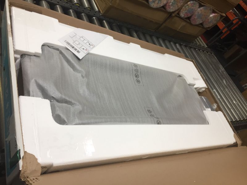 Photo 1 of SAMSUNG 40-inch Class LED Smart FHD TV 1080P (UN40N5200AFXZA, 2019 Model)
