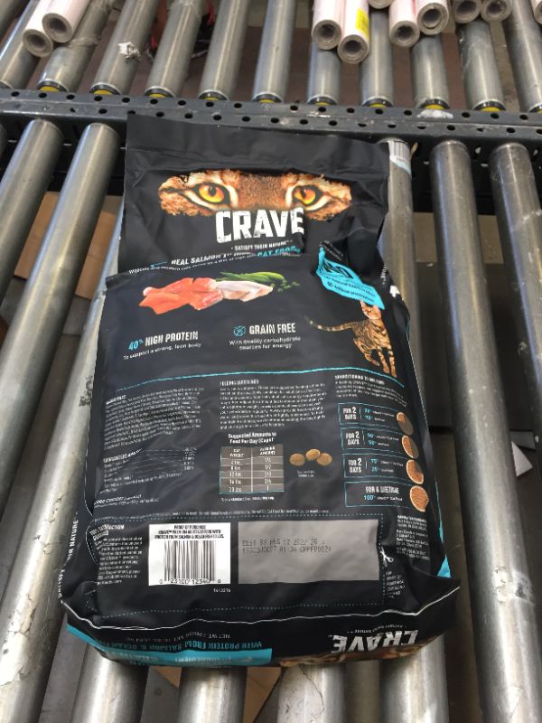 Photo 5 of 2 Pack - CRAVE Grain Free High Protein Dry Cat Food
Style:Adult - Flavor Name:Salmon & Ocean Fish- Size:10 Pound (Pack of 1). Best by AUG/17/2022