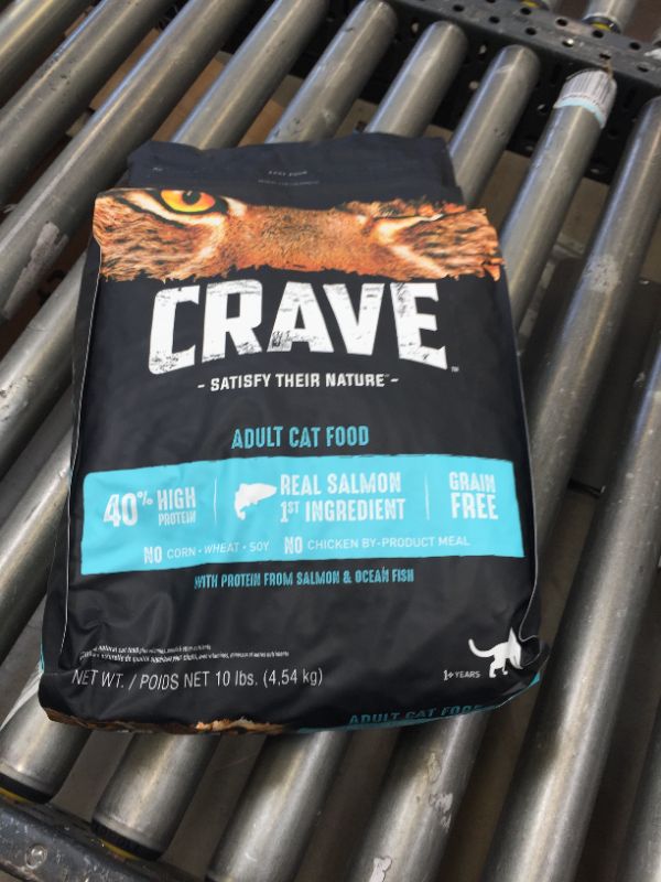 Photo 5 of 2 Pack - CRAVE Grain Free High Protein Dry Cat Food
Style:Adult - Flavor Name:Salmon & Ocean Fish- Size:10 Pound (Pack of 1). Best by AUG/17/2022