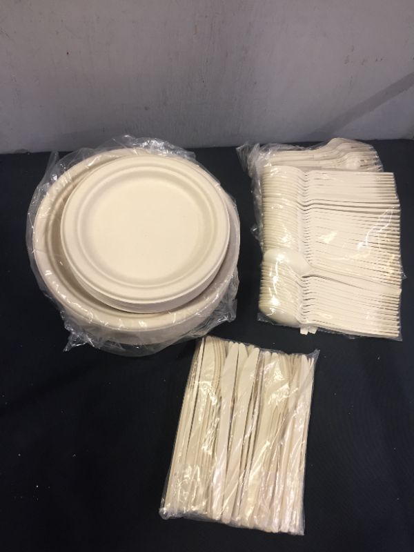 Photo 2 of 250pcs Compostable Paper Plates Set - Extra Long Utensils, Biodegradable Plates Heavy-Duty Paper Plates Cutlery Disposable Dinnerware Set for Party Camping Picnic Made of Sugar Cane Fibers
