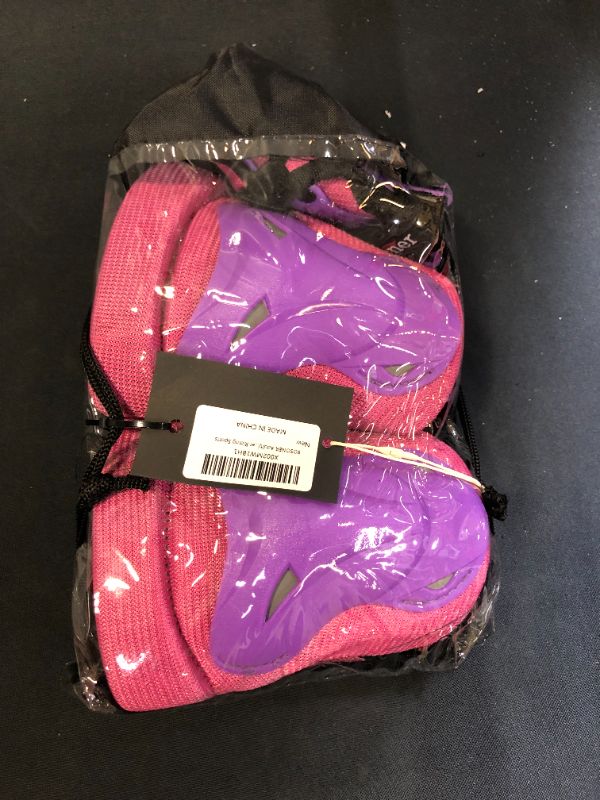 Photo 1 of BOSONER Knee Pads for Adults/Kids with Knee Pads Protectors, Protection Set for Skateboarding, Cycling, BMX, Roller Skating, Inline Skating, Skating, Riding, Sports
SIZE SMALL 3-6 YEARS