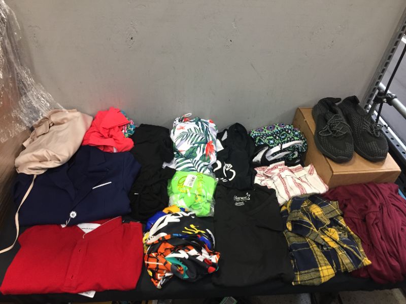 Photo 1 of FINAL SALE--- MISCELLANEOUS CLOTHES SOLD AS IS (VARIOUS DIFFERENT SIZES, STYLES AND MEN/ WOMEN ITEMS)