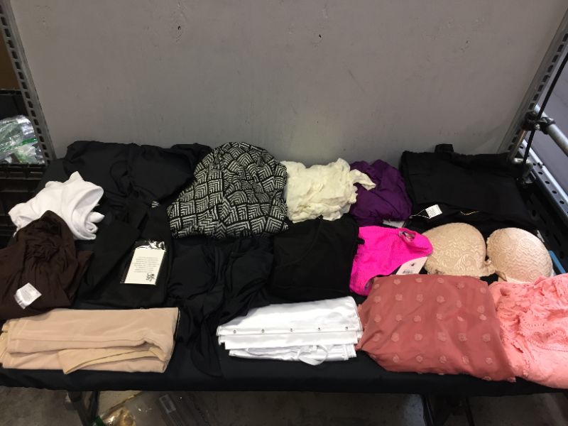 Photo 1 of FINAL SALE--- MISCELLANEOUS WOMEN'S CLOTHING (VARIOUS DIFFERENT SIZES AND STYLES)