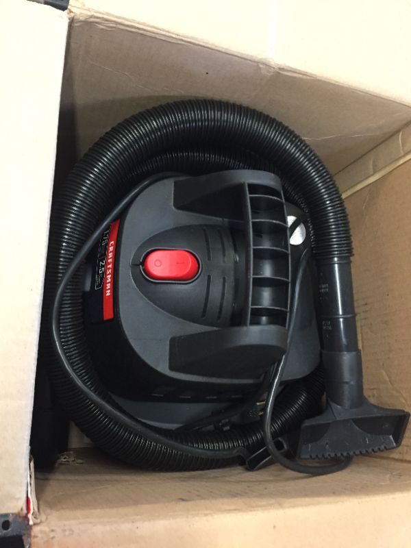 Photo 2 of Craftsman 2.5 gal. Corded Wet/Dry Vacuum 3 amps 120 volt 1.75 hp