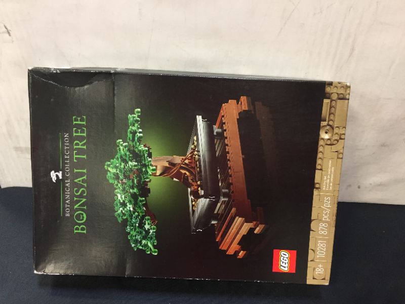 Photo 2 of LEGO Bonsai Tree Building Kit 10281




