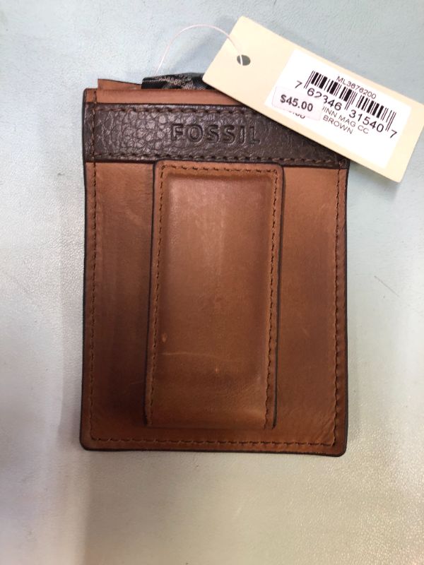 Photo 3 of Fossil Men's Leather Minimalist Magnetic Card Case with Money Clip Front Pocket Wallet -- Metal Box Slightly Damaged , Wallet Good --