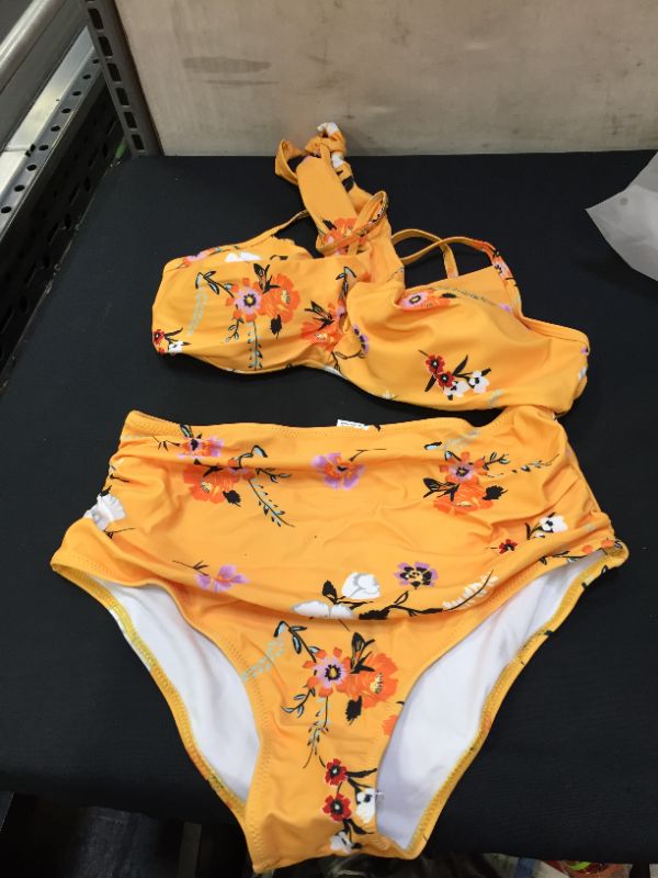 Photo 2 of 2 piece yellow floral bikini ( size: medium ) 