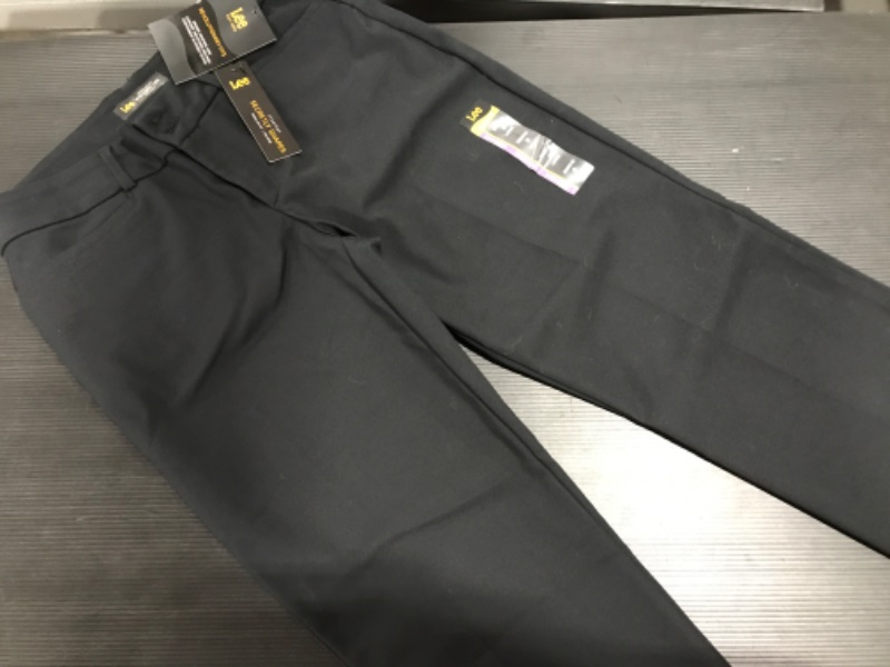 Photo 3 of [Size 6 Long] Lee Secretly Shapes Regular Fit Straight Leg Pants Mid-Rise [Black]
