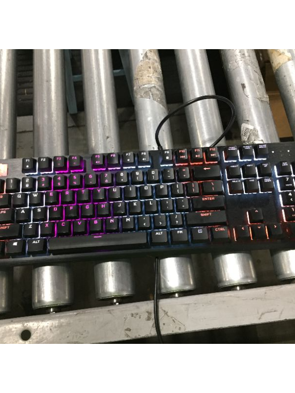 Photo 4 of Corsair K60 RGB Pro SE Mechanical Gaming Keyboard 