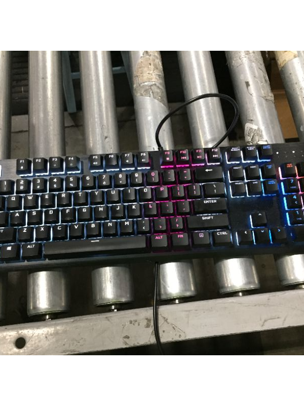 Photo 3 of Corsair K60 RGB Pro SE Mechanical Gaming Keyboard 