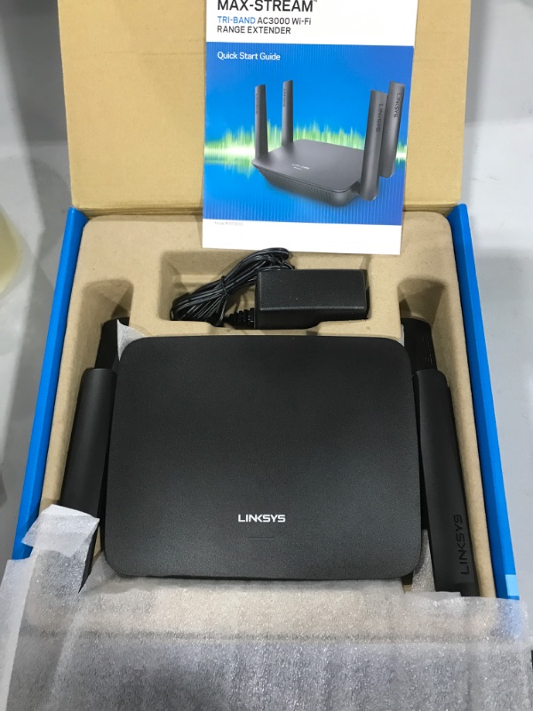 Photo 2 of Linksys Max-Stream RE9000Wi-Fi Range Extender RE9000