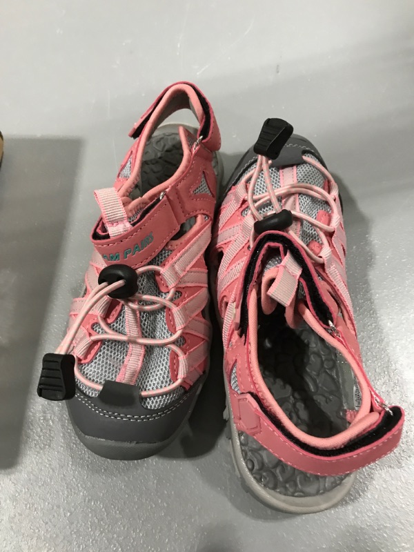 Photo 1 of DREAM PAIRS Boys Girls Closed-Toe Outdoor Summer Sandals (Toddler/Little Kid/Big Kid) SIZE 13