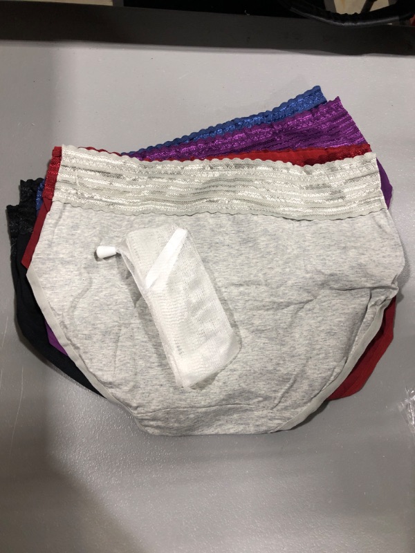 Photo 1 of 6 PAIRS OF UNDERWEAR SIZE M