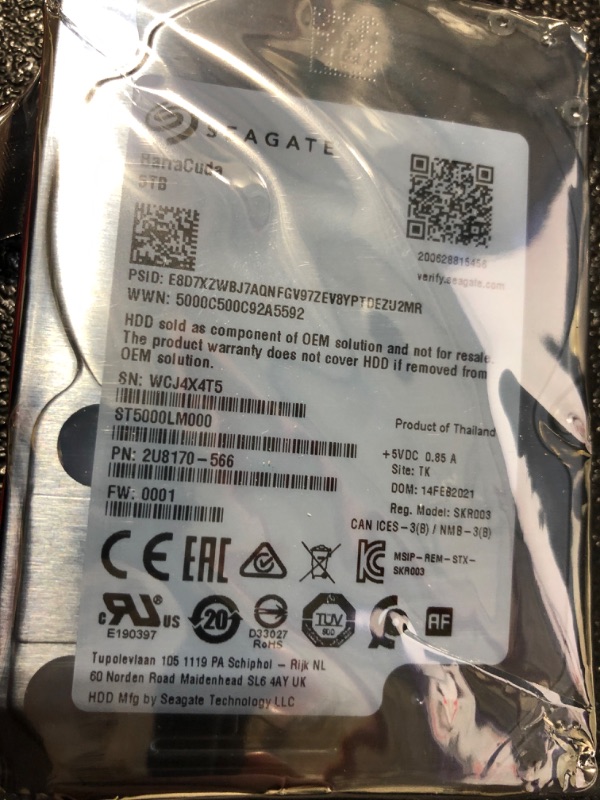 Photo 3 of Fantom Drives FD 5TB Internal Hard Drive Upgrade Kit with ST5000LM000, 2.5", 15mm, 5400RPM, 128MB Cache (HDD5000M-KIT2), 5 TB
SKR003
